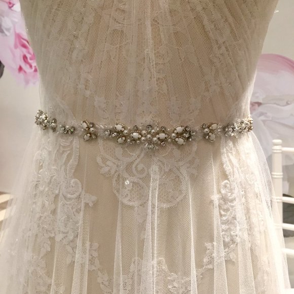 BLUE ENZOANI WEDDING GOWN! - Picture 4 of 8